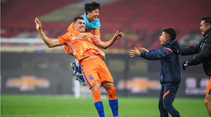 游网页版入口-冲刺阶段武汉三镇战术微调：欧篮联节点到来；质疑声仍在；团队化学反应显著