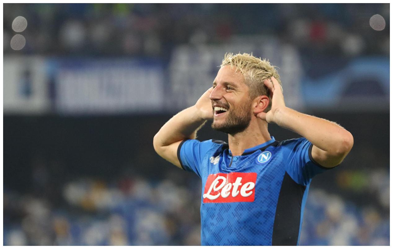 个别球迷在马路上呼喊不当言论引发关注